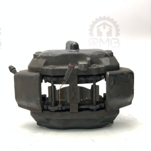 A0024202383 Передний левый тормозной суппорт Brembo на Mercedes S320 3.2 CDI S-Class W220