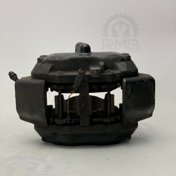 A0024202383 Передний левый тормозной суппорт Brembo на Mercedes S320 3.2 CDI S-Class W220 A0024202383 Передний левый тормозной суппорт Brembo на Mercedes S320 3.2 CDI S-Class W220
