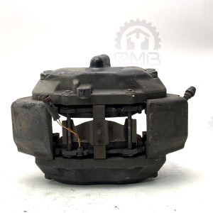 A0024202483 Передний правый тормозной суппорт Brembo на Mercedes W 220 S-Class S320 3.2 CDI
