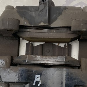 A0024202483 Передний правый тормозной суппорт Brembo на Mercedes W 220 S-Class S320 3.2 CDI