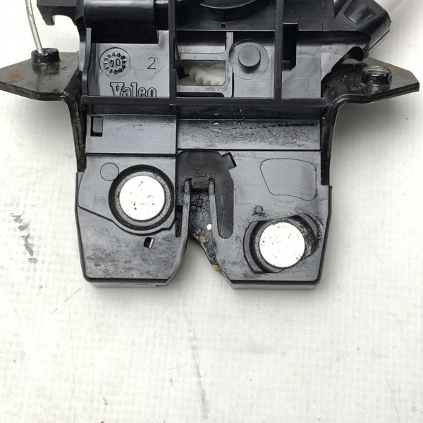 A1717500085 A1717500185 Замок крышки багажника на Mercedes W211 E-Class / W203 C-Clas / C209 CLK A1717500085 A1717500185 Замок крышки багажника на Mercedes W211 E-Class / W203 C-Clas / C209 CLK