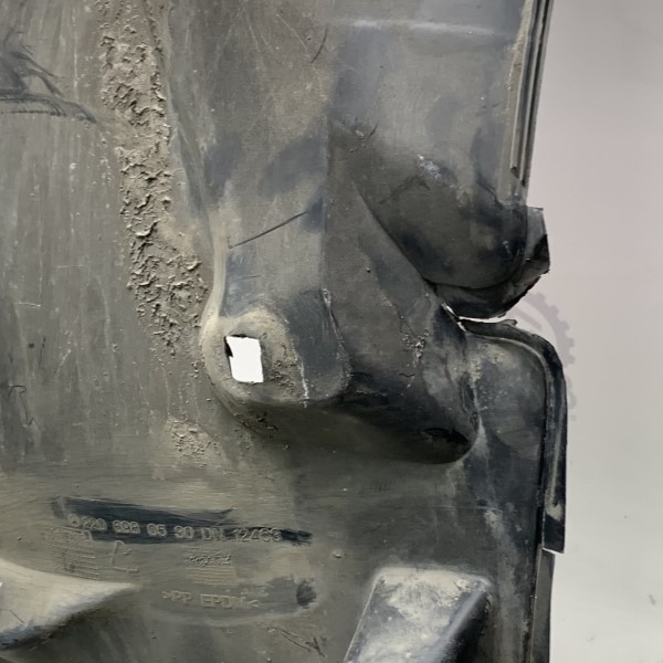 A2206980530 Передний левый подкрылок на Mercedes W 220 S-Class 3.2 CDI 3.7 4.0 CDI 4.3 5.0 5.8 A2206980530 Передний левый подкрылок на Mercedes W 220 S-Class 3.2 CDI 3.7 4.0 CDI 4.3 5.0 5.8