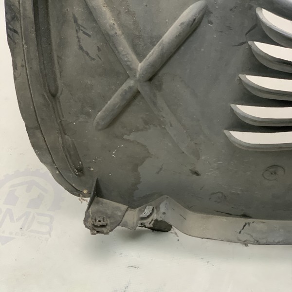 A2206981430 Передний правый подкрылок на Mercedes W 220 S-Class 3.2 CDI 3.7 4.0 CDI 4.3 5.0 5.5 5.8 A2206981430 Передний правый подкрылок на Mercedes W 220 S-Class 3.2 CDI 3.7 4.0 CDI 4.3 5.0 5.5 5.8
