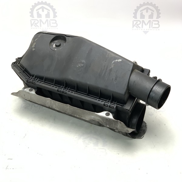 A6120900301 Корпус воздушного фильтра на Mercedes ML-class W163 / C-Class W203 / CLK W209  OM612 2.7 CDI