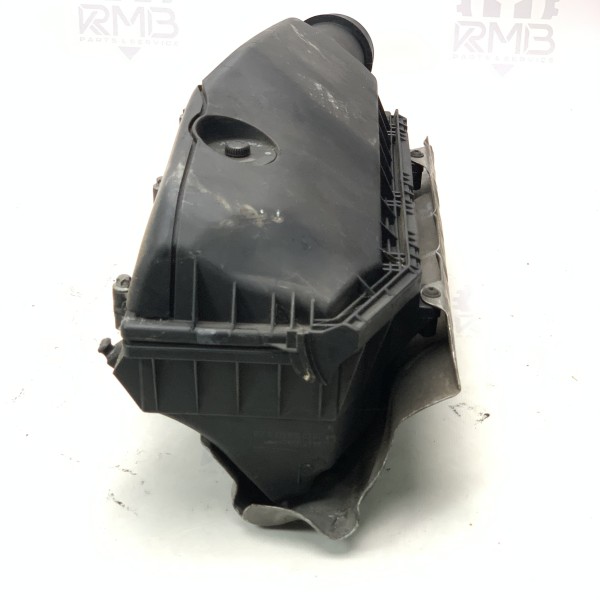 A6120900301 Корпус воздушного фильтра на Mercedes ML-class W163 / C-Class W203 / CLK W209 OM612 2.7 CDI A6120900301 Корпус воздушного фильтра на Mercedes ML-class W163 / C-Class W203 / CLK W209 OM612 2.7 CDI