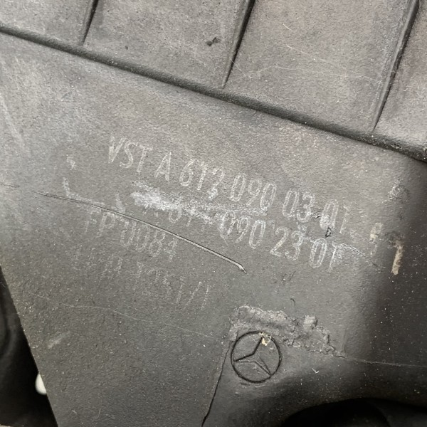 A6120900301 Корпус воздушного фильтра на Mercedes ML-class W163 / C-Class W203 / CLK W209 OM612 2.7 CDI A6120900301 Корпус воздушного фильтра на Mercedes ML-class W163 / C-Class W203 / CLK W209 OM612 2.7 CDI