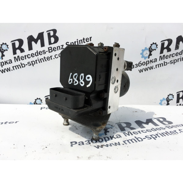 Блок керування ABS 6889 на Mercedes Sprinter (w 903 - 905) A0004466889