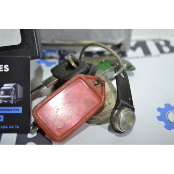 Блок керування двигуном A6111533779 на Мерседес Спрінтер 2.2 cdi (ОМ 611)