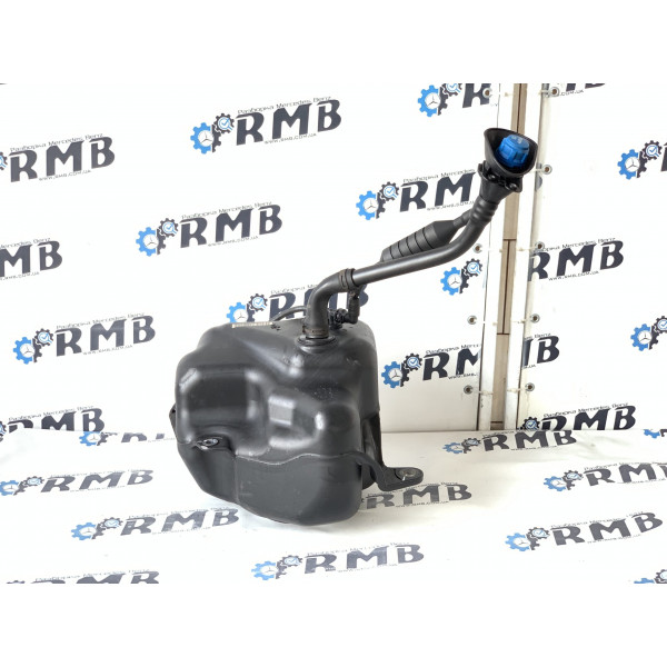 Бачок AdBlue (бачек адблю) на Мерседес Спринтер W 906 2.2 cdi OM 651 А9064701815 (2009 — 2018)