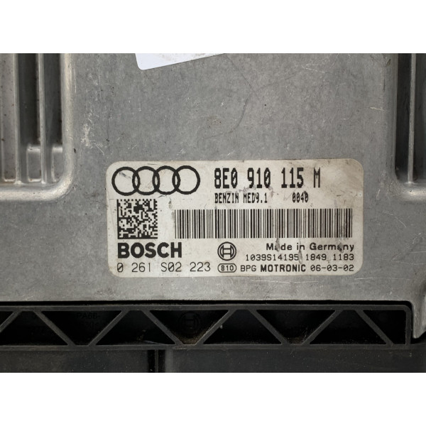 Блок управления двигателем на Audi A4 B7 2.0 TFSI 8E0910115M 0261S02223