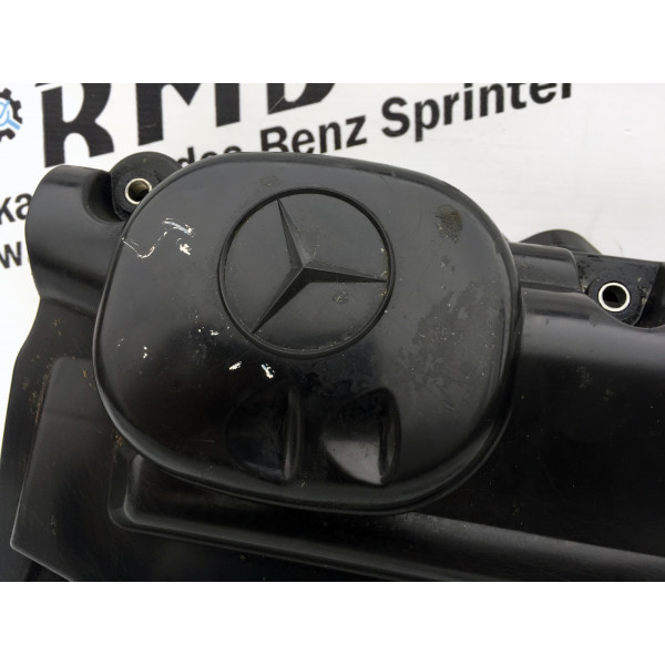 Декоративная крышка двигателя на Mercedes-Benz Sprinter 2,2 cdi (ОМ 611) A6110161724