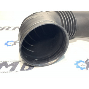 Патрубок (шланг) від повітряного фільтра до турбіни на Mercedes E-class W211 3.2 CDI ОМ648 A6480940197