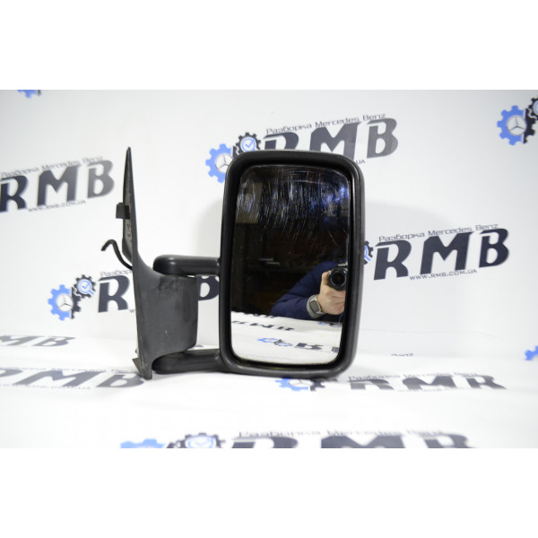 Зеркало зовнішнє заднього виду праве (електричне) на Mercedes Benz Sprinter (w 901 - 905) А0008115630