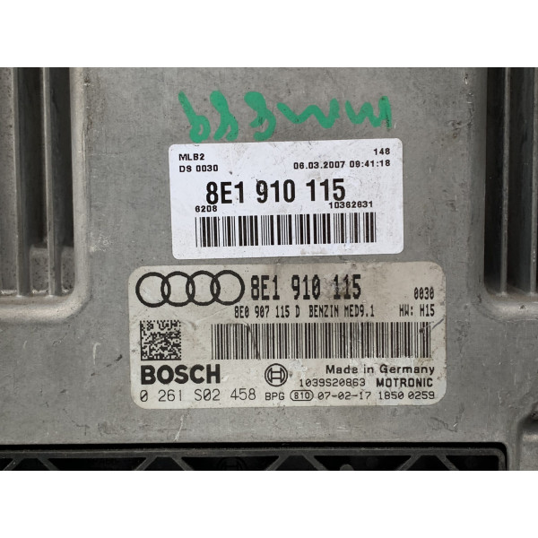 Блок управления двигателем на Audi A4 2.0 TFSI 8E1910115  0261S02458