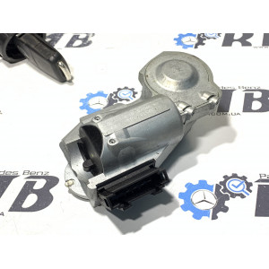 Блок керування двигуном ЄБУ Фольксваген Крафтер 2.0 120 кВт 03L906012F BOSCH 0281017666