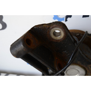 Ступиця передня права (Цапфа) спарка з ABS на Мерседес Спрінтер W 906 (2006 — 2018) A9063303720