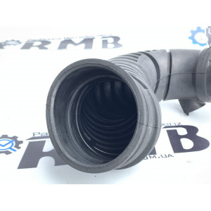 Патрубок повітряного фільтра на Mercedes Sprinter 2.2 / 2.7 cdi (ОМ 611612) A9015283382