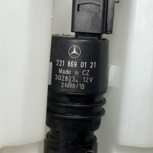 Бачок омывателя на Mercedes Sprinter W 907 / W 910 A9108600400